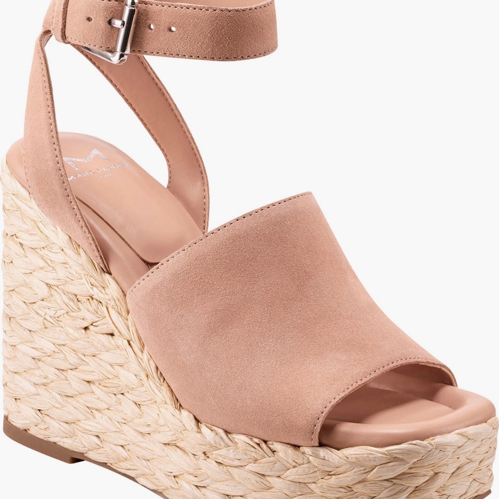 Marc Fisher Nelly ankle strap